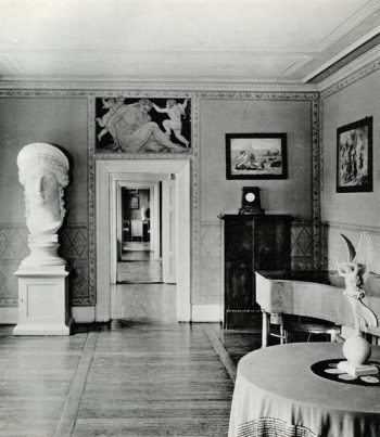 Juno Ludovisi plaster cast. Junozimmer, Goethe Haus, Weimar. Photo NFG Library and KG Beyer, Weimar 1975, plate 8.