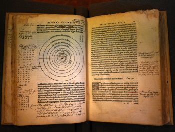 Nicolas Copernicus [1543] Heliocentrism. De revolutionibus Orbium coelestium, libri IV (Revolutions of the heavenly orbs). Nuremberg.